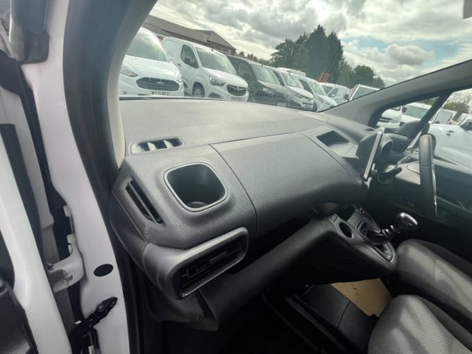 2025 Vauxhall Combo