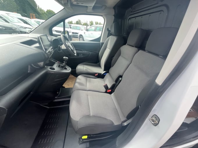 2025 Vauxhall Combo