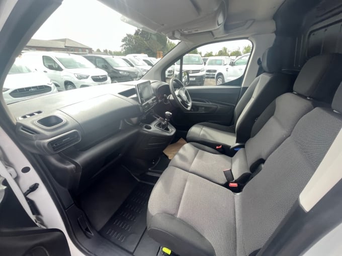 2025 Vauxhall Combo