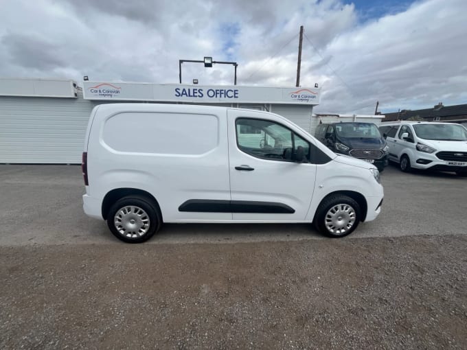 2025 Vauxhall Combo