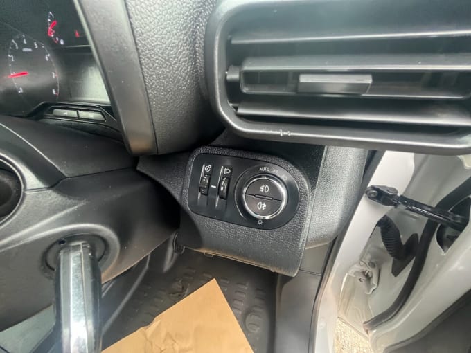 2025 Vauxhall Combo