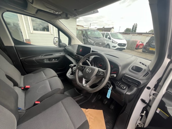 2025 Vauxhall Combo