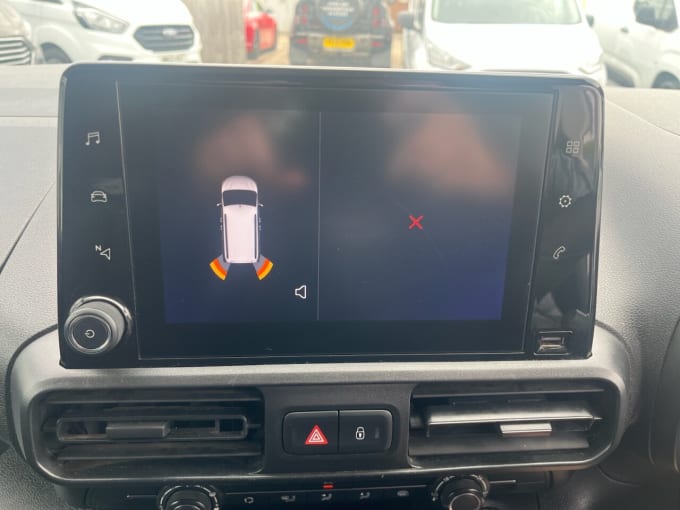 2025 Vauxhall Combo