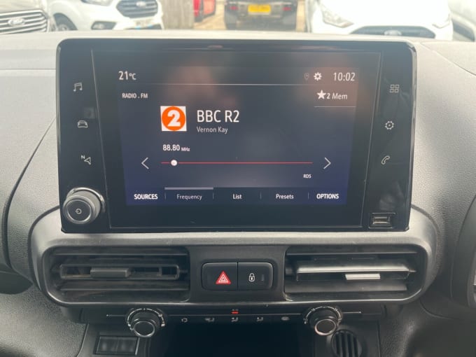 2025 Vauxhall Combo