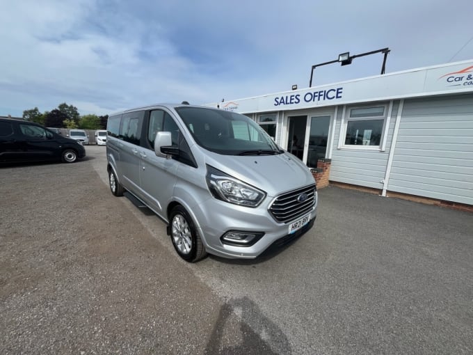2025 Ford Tourneo Custom