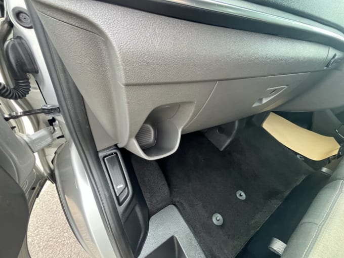 2025 Ford Tourneo Custom