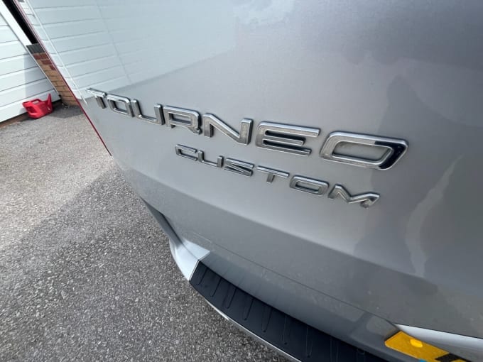 2025 Ford Tourneo Custom