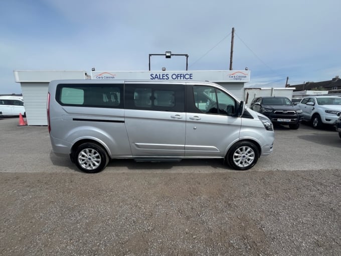 2025 Ford Tourneo Custom