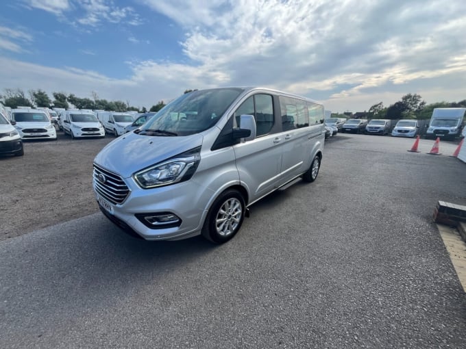 2025 Ford Tourneo Custom