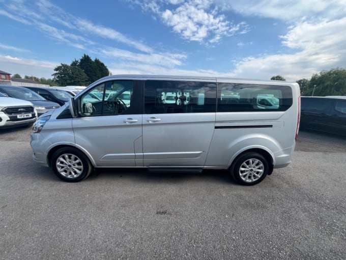 2025 Ford Tourneo Custom