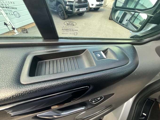 2025 Ford Tourneo Custom