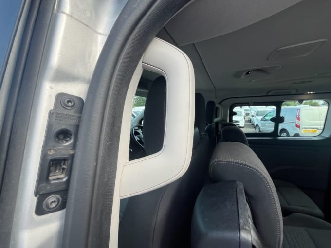 2025 Ford Tourneo Custom