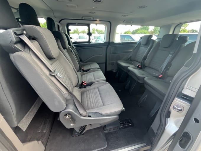 2025 Ford Tourneo Custom