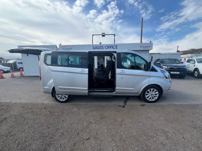 2025 Ford Tourneo Custom