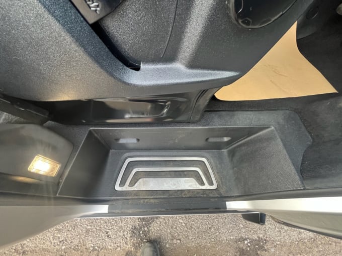 2025 Ford Tourneo Custom