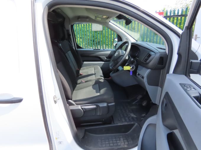 2025 Vauxhall Vivaro