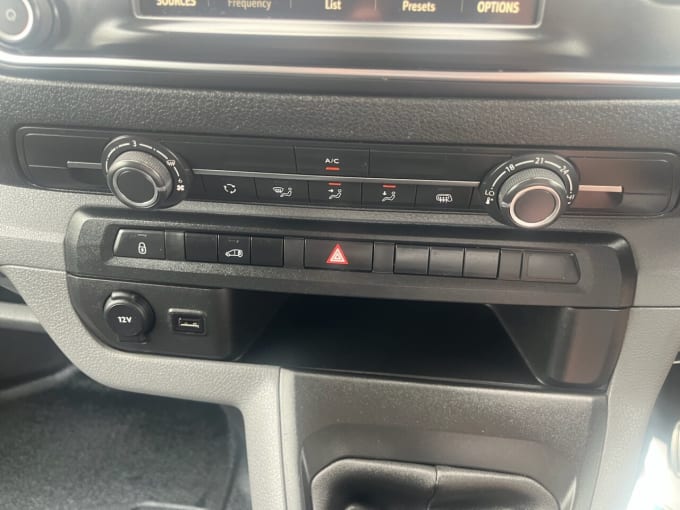 2025 Vauxhall Vivaro
