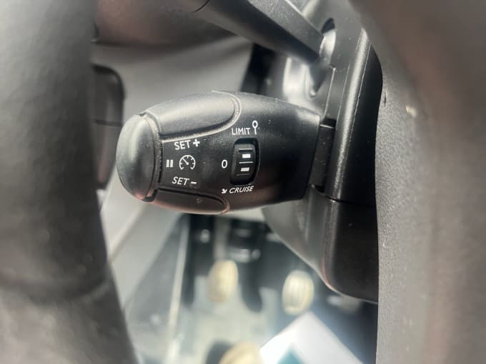2025 Vauxhall Vivaro