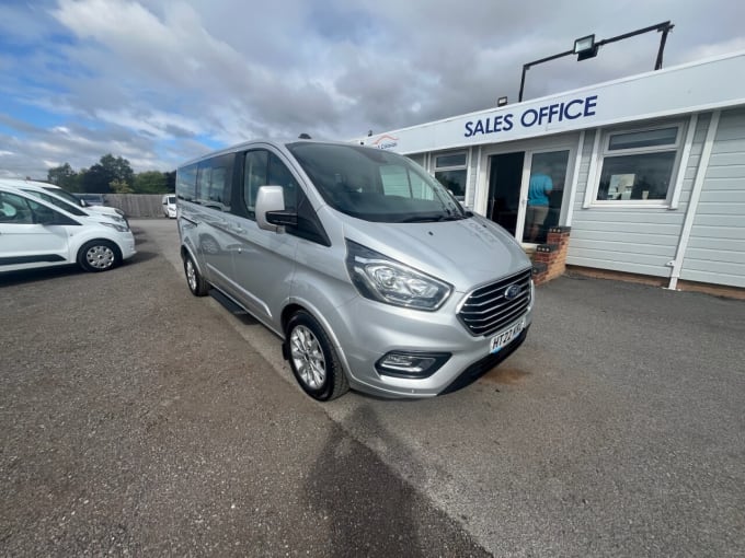 2025 Ford Tourneo Custom