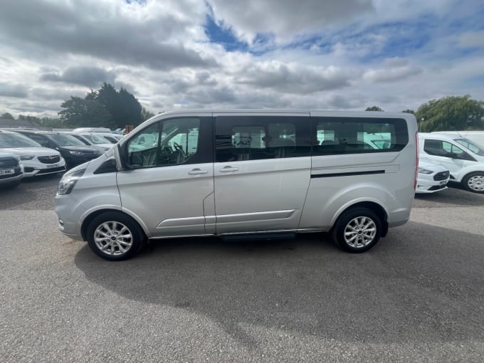 2025 Ford Tourneo Custom