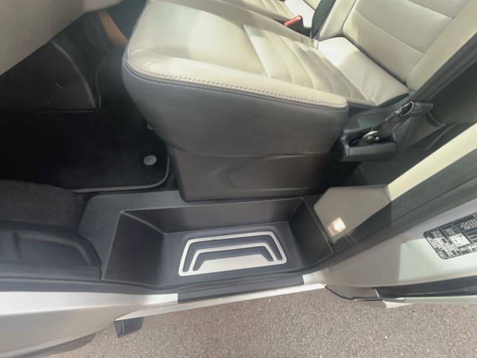 2025 Ford Tourneo Custom