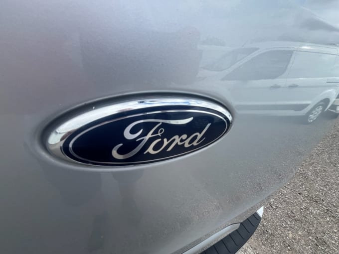 2025 Ford Tourneo Custom