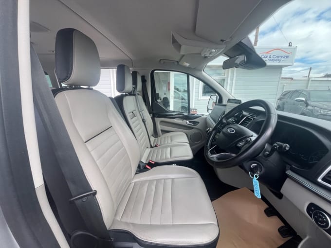 2025 Ford Tourneo Custom