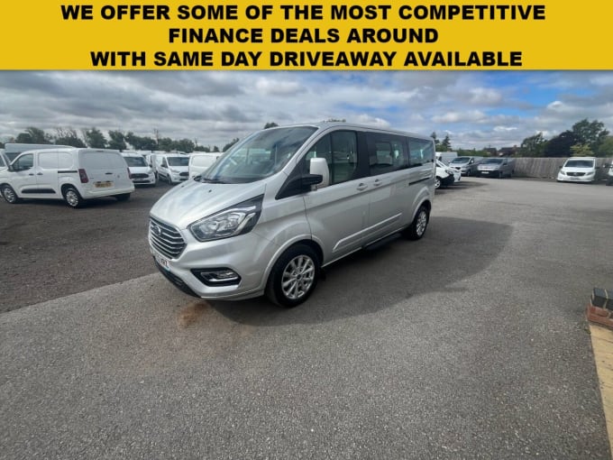 2025 Ford Tourneo Custom