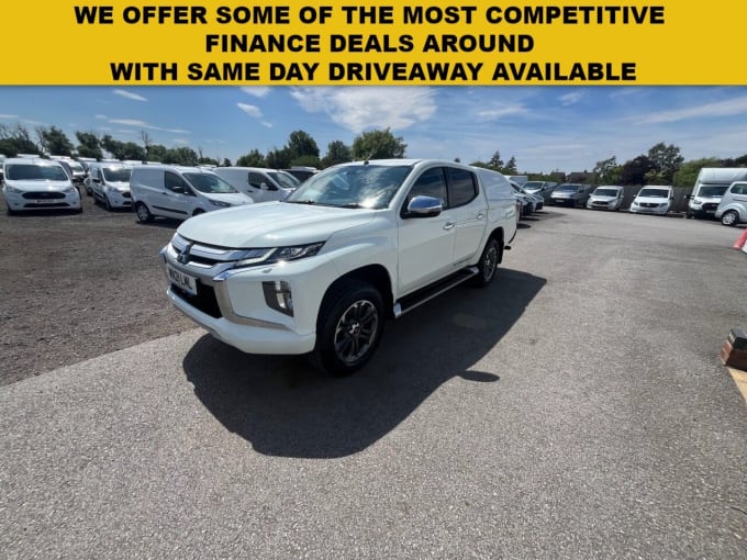2025 Mitsubishi L200