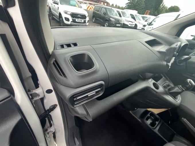 2025 Vauxhall Combo