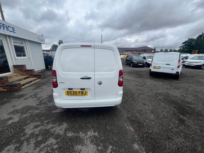 2025 Vauxhall Combo