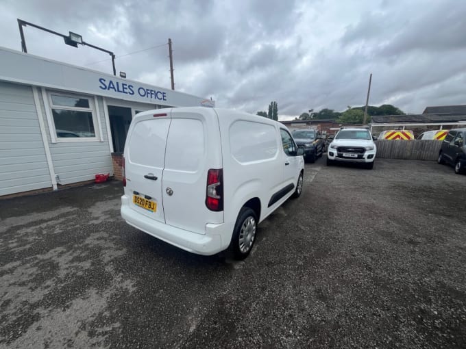 2025 Vauxhall Combo