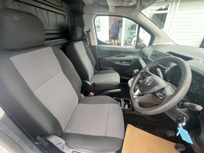 2025 Vauxhall Combo