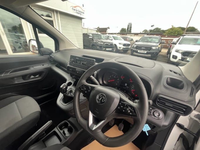 2025 Vauxhall Combo