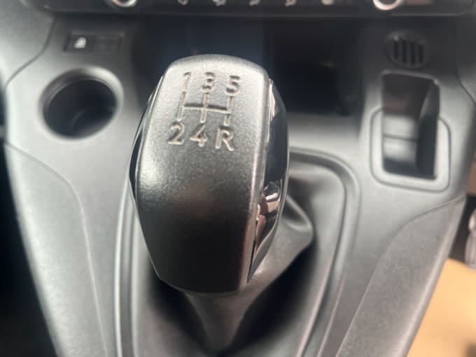 2025 Vauxhall Combo