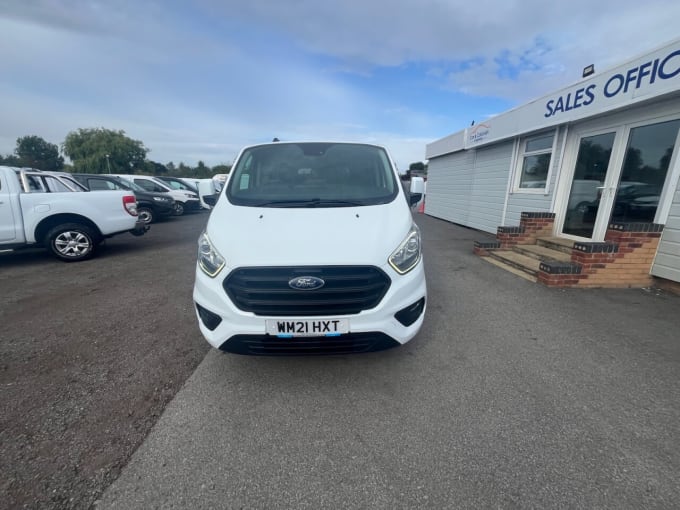 2025 Ford Transit Custom