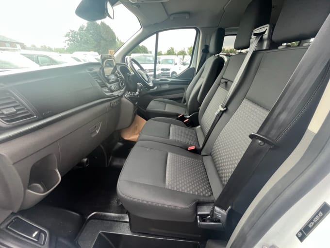 2025 Ford Transit Custom