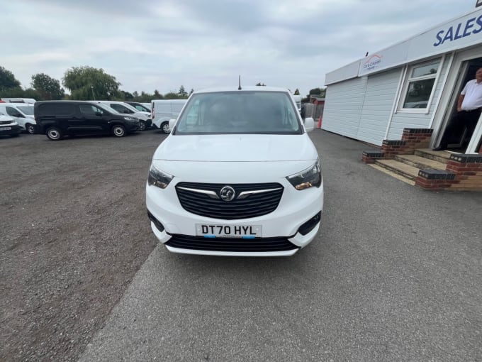 2025 Vauxhall Combo