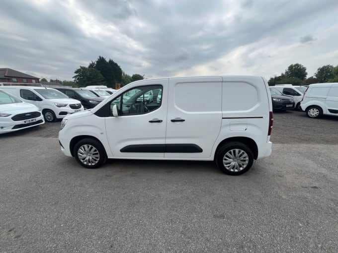 2025 Vauxhall Combo