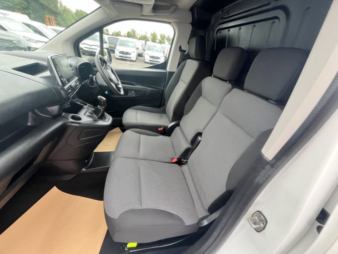 2025 Vauxhall Combo