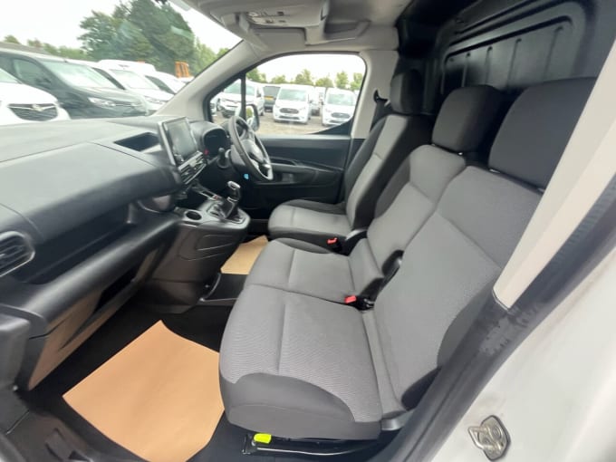 2025 Vauxhall Combo