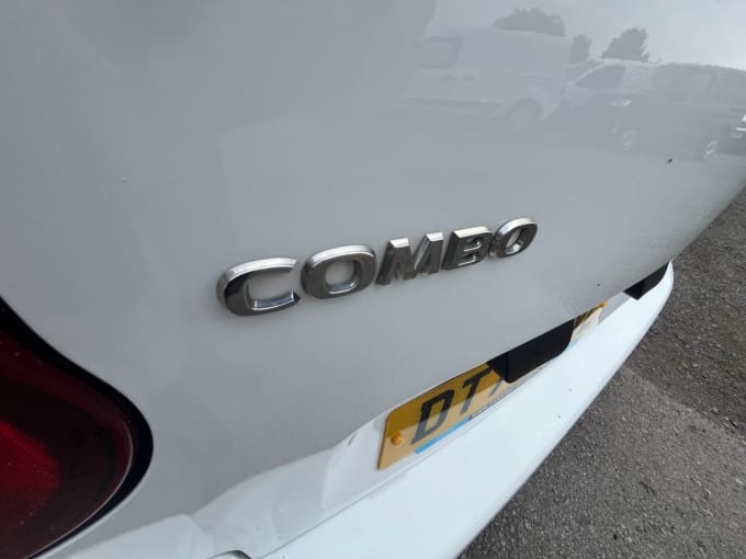 2025 Vauxhall Combo