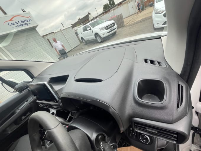 2025 Vauxhall Combo