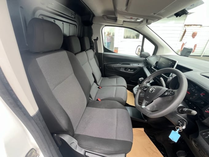 2025 Vauxhall Combo