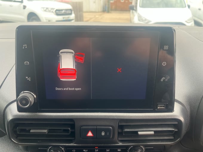 2025 Vauxhall Combo
