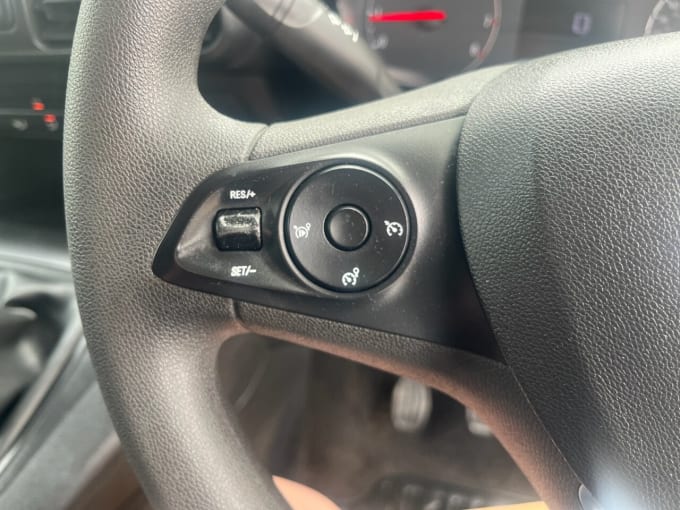 2025 Vauxhall Combo