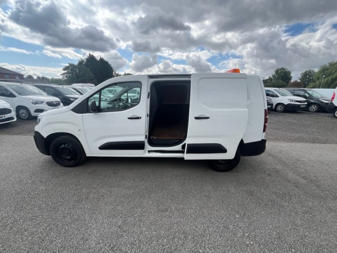 2025 Peugeot Partner
