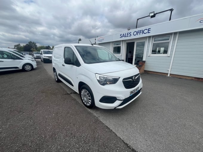 2025 Vauxhall Combo