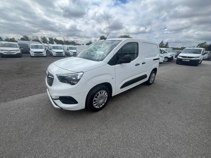 2025 Vauxhall Combo