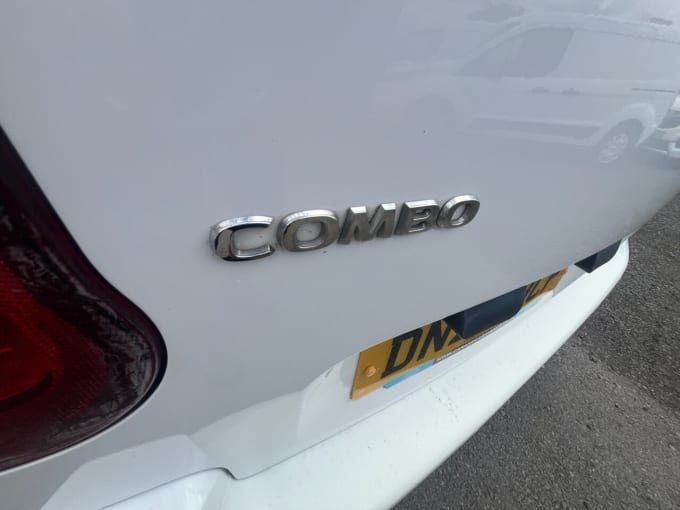 2025 Vauxhall Combo